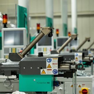 injection molding machines