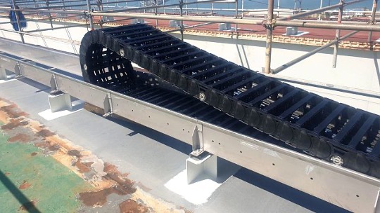 e-chain cable carrier in outdoor application