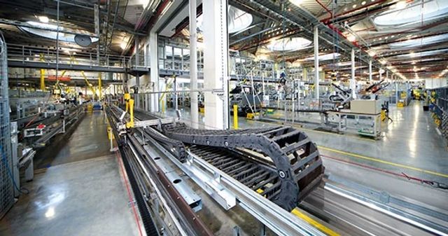 e-chain cable carriers in test lab