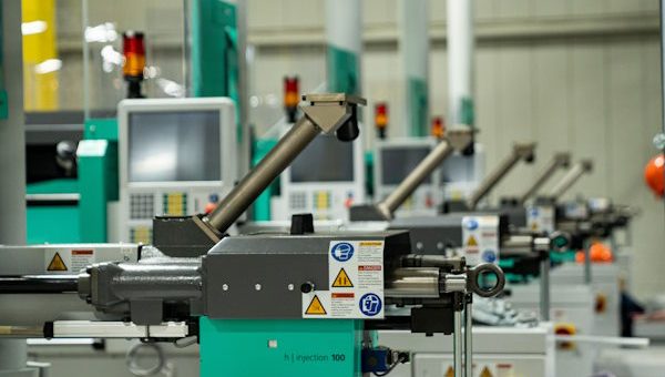 Injection molding machine